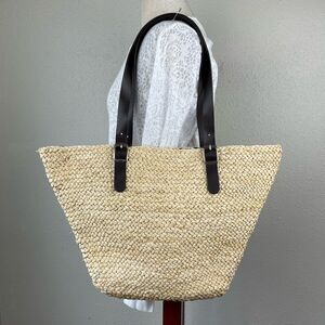 Newport News Corn Husk Tote EUC